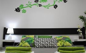 Surycan Tropical Garden Apartment